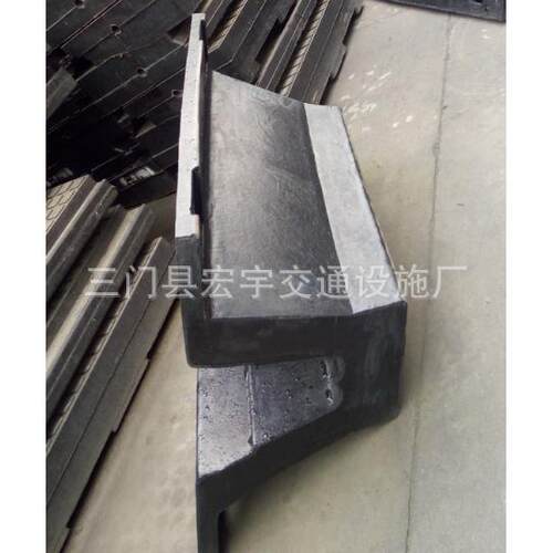 供应 各种规格橡胶护舷DA250*3000L 防撞条