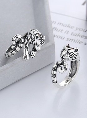 锦河畔 s925纯银简约生肖风潮复古做旧虎年虎虎生威开口戒指