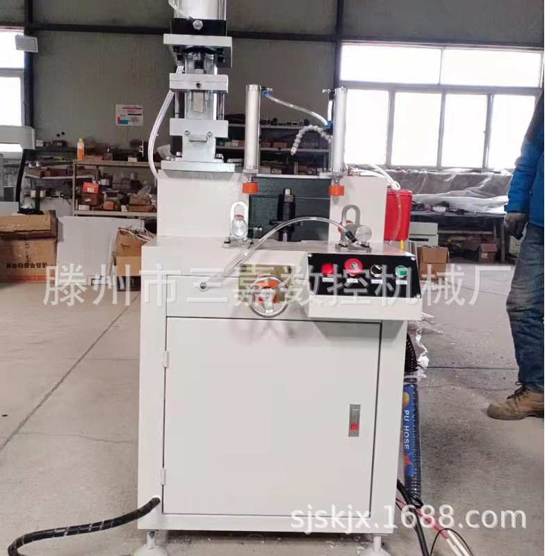 门窗地漏排水孔加工设备 断桥铝系统门窗地漏式隐藏排水口冲孔机