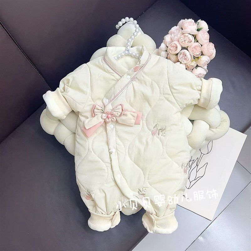 新款婴儿冬装棉服加绒连体衣x女宝哈衣连帽保暖夹棉公主爬服外出