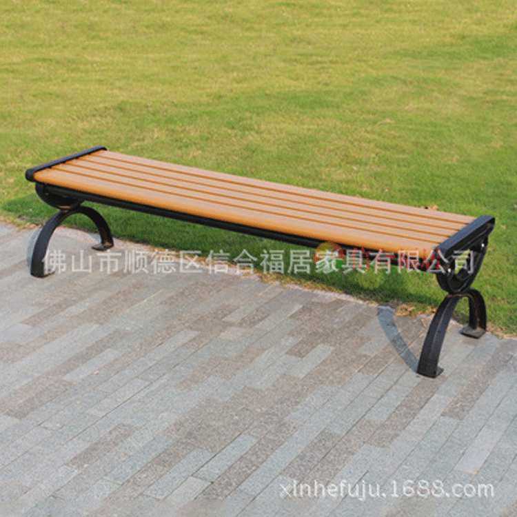 户外休闲公园椅 市政工程塑木系列公园椅 小区休闲椅厂家