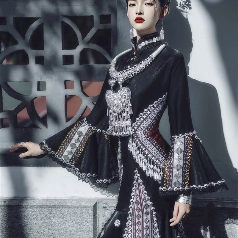 苗族服装苗e疆少女少数民族服饰高级感艺术演出旅拍套装五月摄影