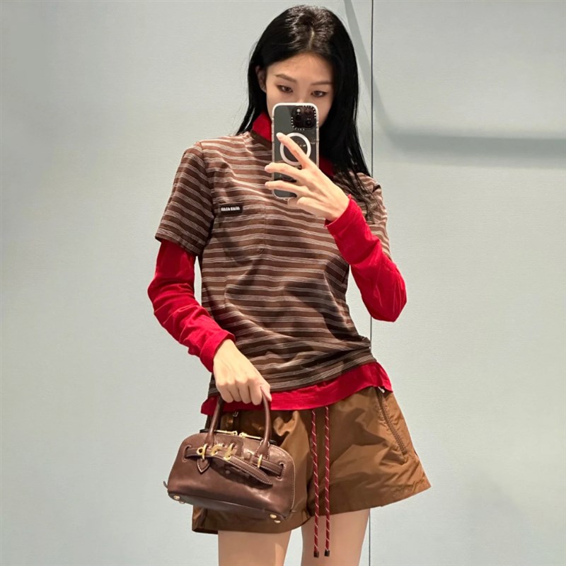 南油高货 美拉德咖色条纹短袖T恤+红色翻领长袖T恤+抽绳系带短裤