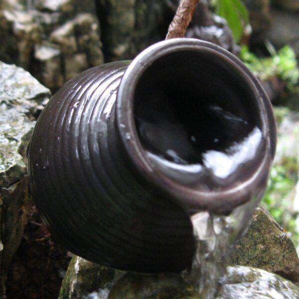 陶瓷复古风创意流水喷水小水壶日式家居流水装饰品水族鱼缸摆件