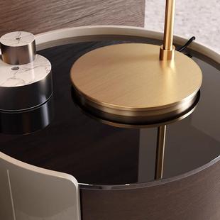 悬浮床头师柜 简实木极烤漆头柜轻奢圆形边几设计款 床意PS T905式