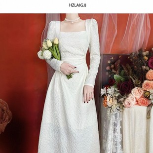 复古方领连衣裙女收腰显瘦白色气质轻奢长裙冬 法式 2024年秋季 新款