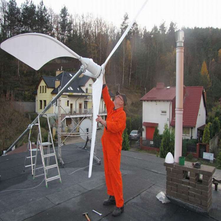 家用水平轴风力发电机1kw5kw220v/380v小型家用风力发电厂家