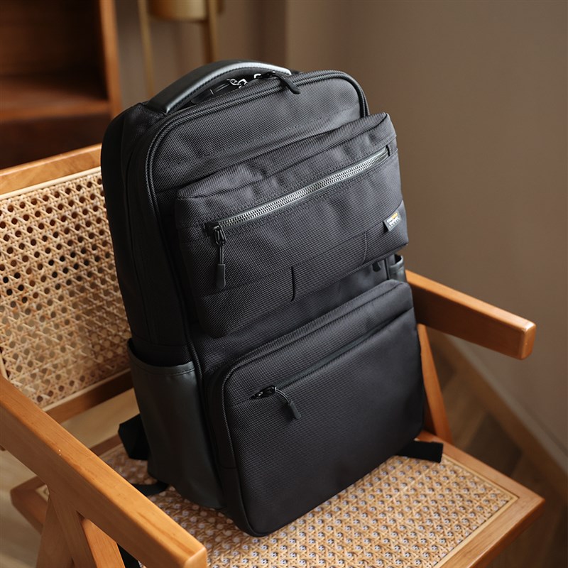 日单双肩包大容量旅行包登机包笔记本电脑包短途牛津布双肩包