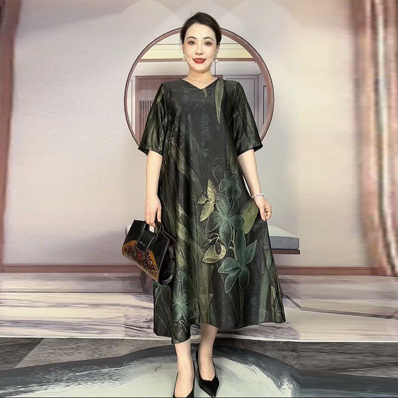 高档国风妈妈装真丝连衣裙夏季新款宽松大码200斤复古花色长裙女