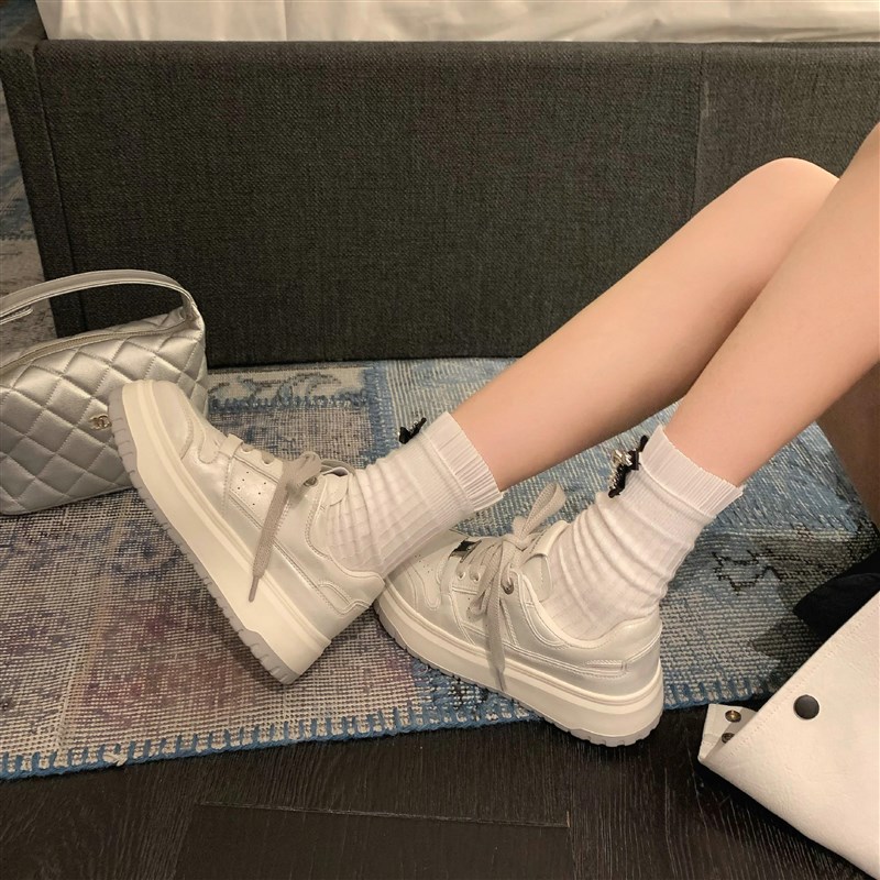 真皮厚底小白鞋女2025新款春季百搭休闲运动板鞋小个子松糕底单鞋