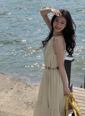Haze禾枝《挪威森林》亚麻复古垂坠感挂脖无袖度假连衣裙女大摆裙