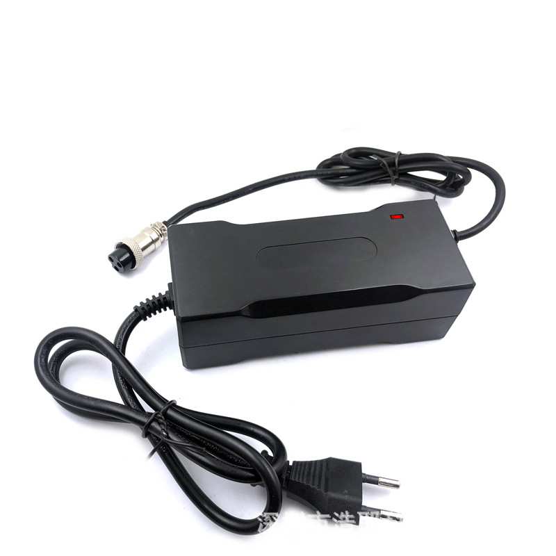 12.6V8A29.2V4A42V3A54.6V2A67.2V2A电池充电器锂电池多重保护