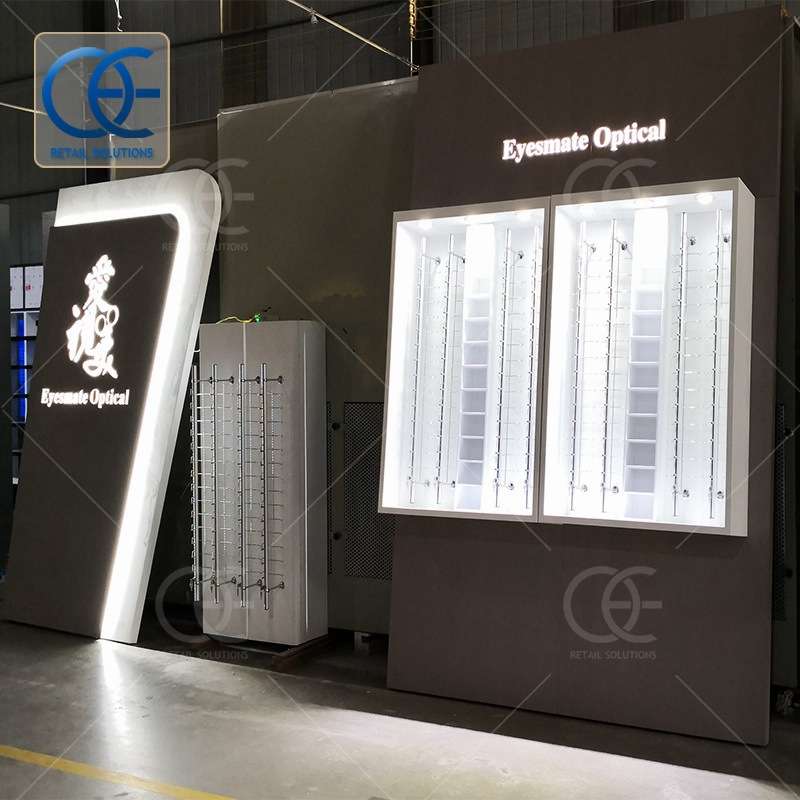 高端铁木眼镜展示架加工带灯墨镜墙柜设计现代眼镜展示台展示货架