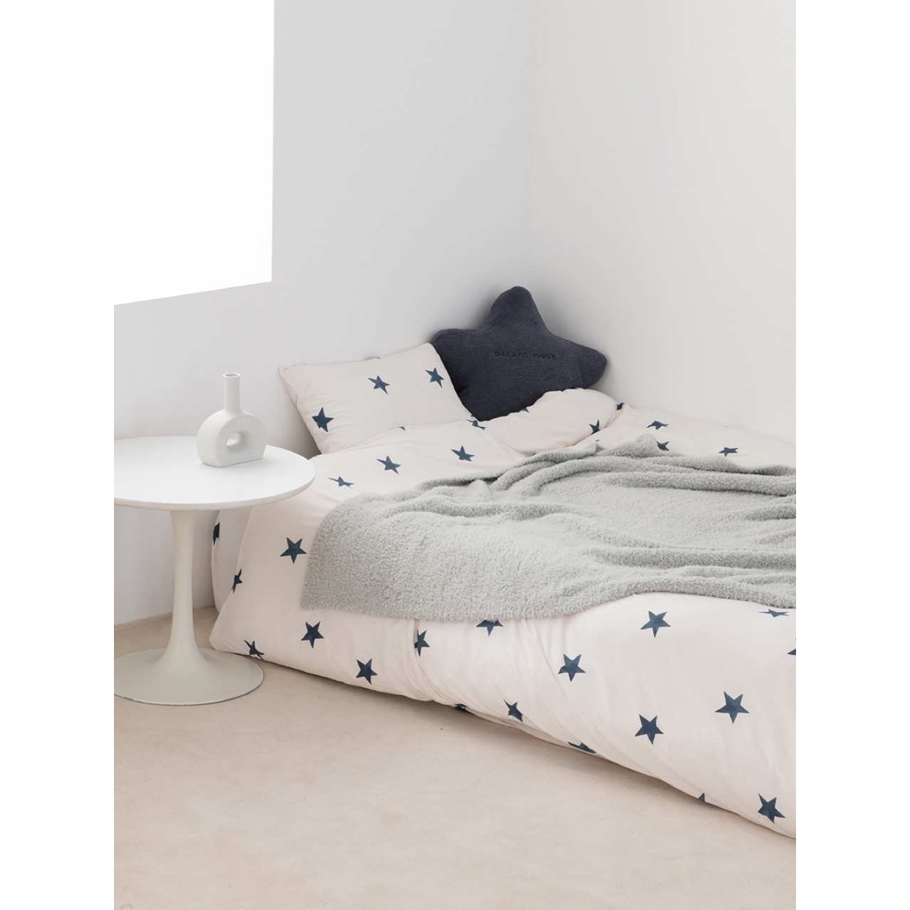 gp新品限定软绵绵纯色可爱家居毯子成人儿童盖毯软孺大号办公室