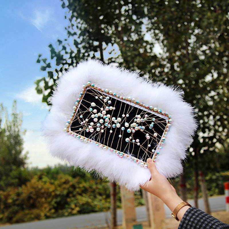 新款大号羽毛防滑垫车载车饰摆件PVC置物垫汽车仪表台装饰毛毛垫