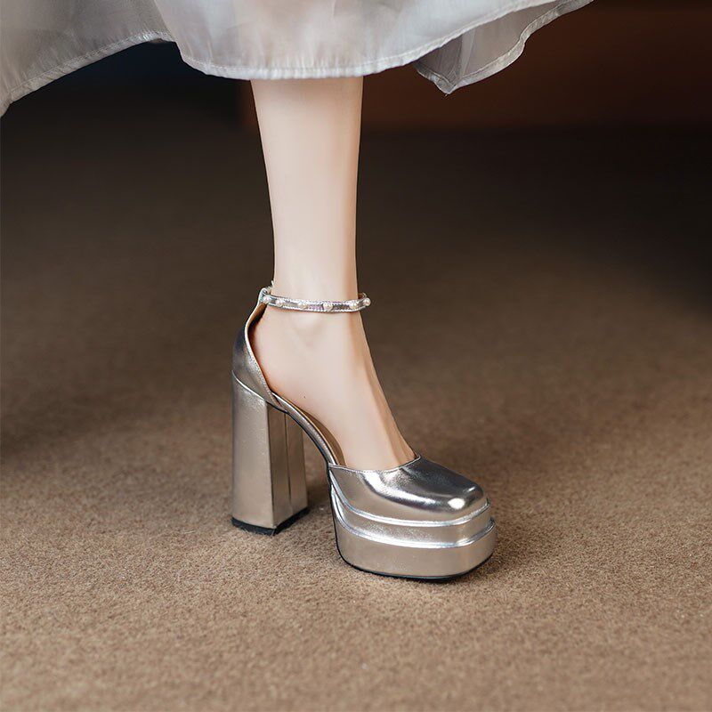 红人鞋超高跟防水台凉鞋女红色婚鞋不累脚包头粗R跟中空走秀银色