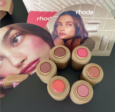 美国rhode海莉腮红hailey比伯piggy提升气色两用夏季腮红plum现货