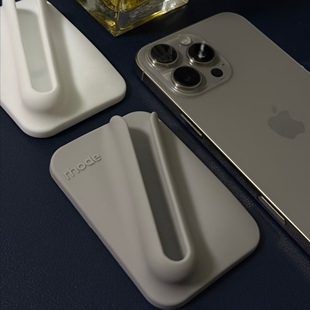 新品海莉2025生日限定rhode skin 海狸唇蜜magsafa/手机壳/化妆包