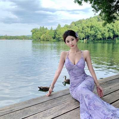 性感纯欲氛围感露背紫色