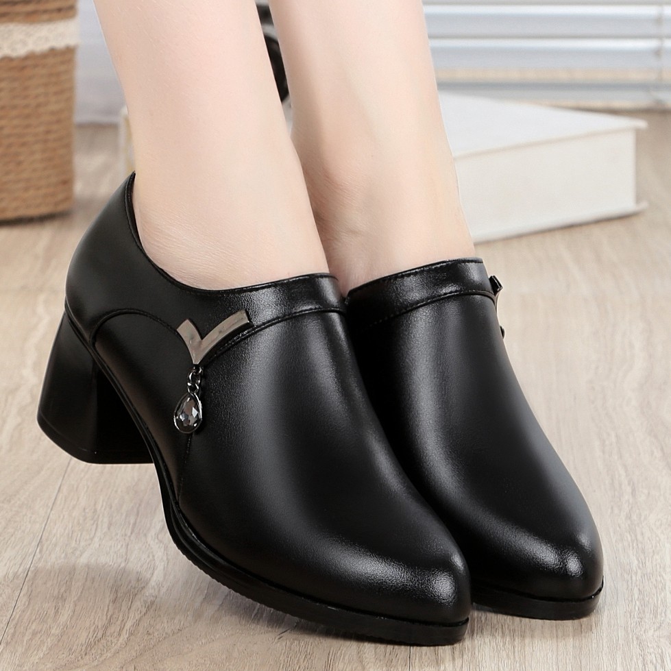 皮嘟嘟鞋店百搭女士皮鞋新款中跟粗跟单鞋真皮百搭大尺码中年妈妈,女鞋,深口单鞋,淘宝优惠券,粉丝福利购,淘宝优惠卷