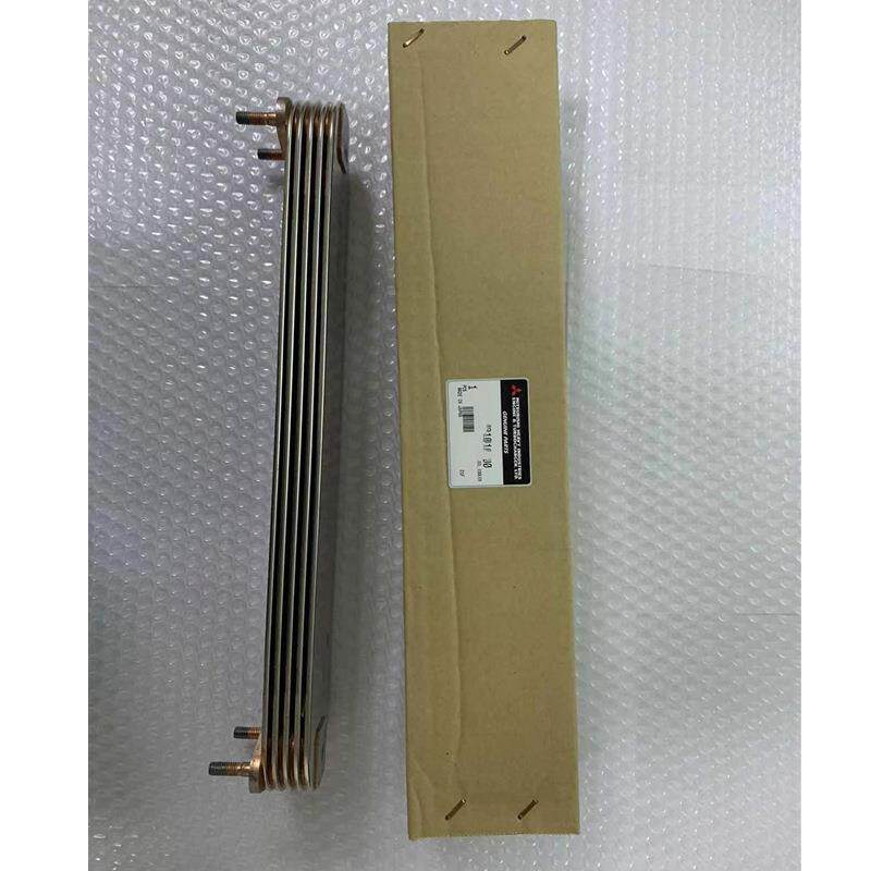 三一SY265挖掘机机油冷却器60214441 原厂D06FRC发动机机油冷却器
