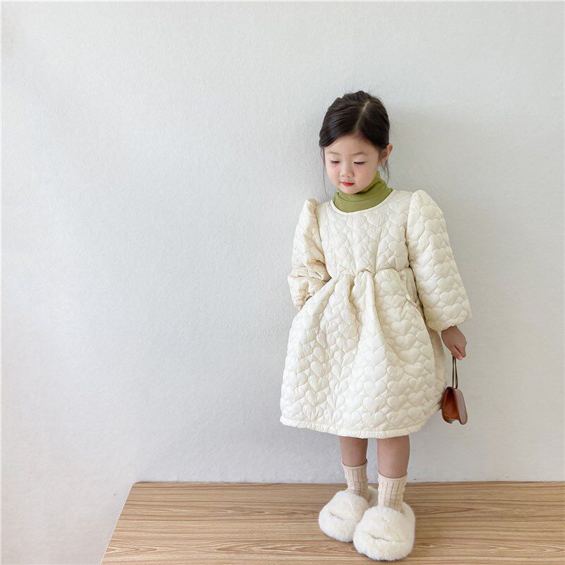 女童夹棉洋装秋冬新款2023韩版女孩复古加厚爱心绗棉收腰公主裙