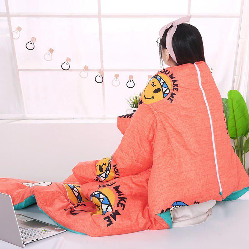 冬天多功能抱枕被可穿两用车载汽车可以穿的懒人被子一体式带袖子