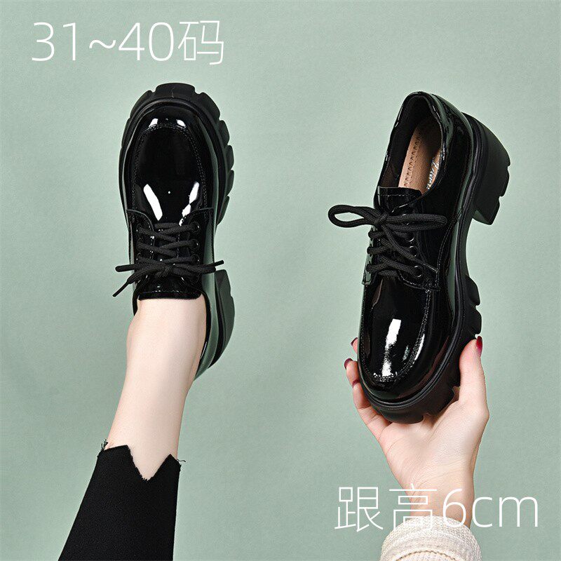 3132小码厚h底松糕鞋漆皮鞋子33码亮皮单鞋2025年新款英伦风小皮