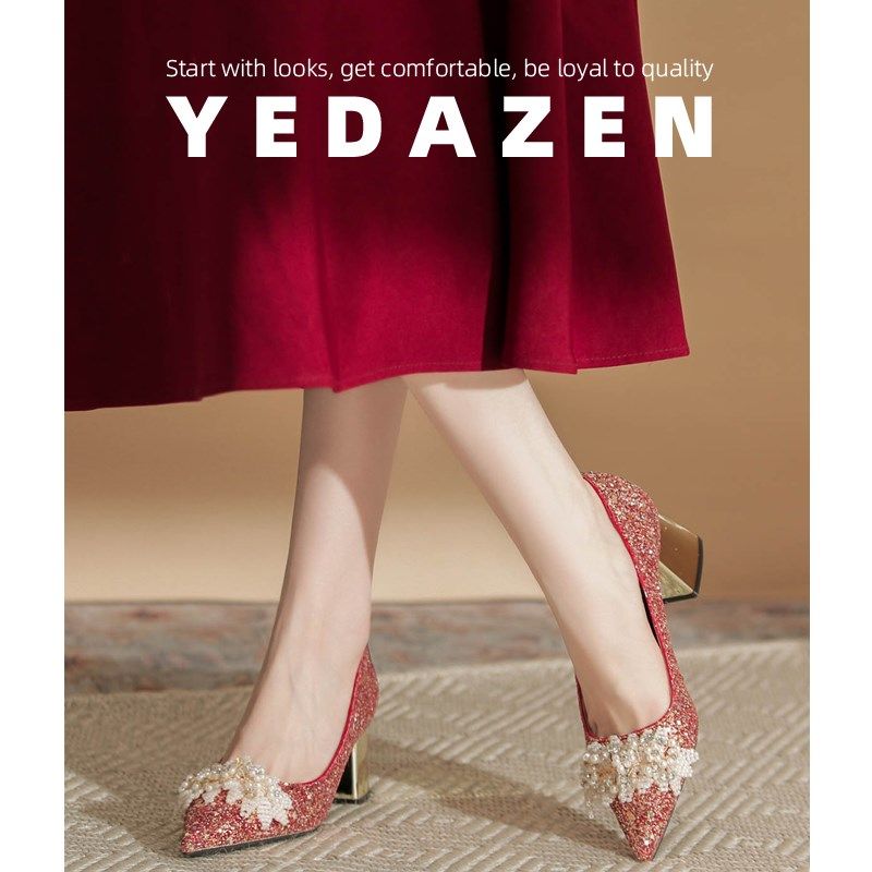 红色高跟鞋女大码i婚鞋粗跟新娘不累脚2024新款尖头珍珠小码单鞋3