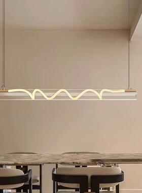 新款设计师高端艺术餐厅吊灯简约现代长条一字吧台岛台光影灯具