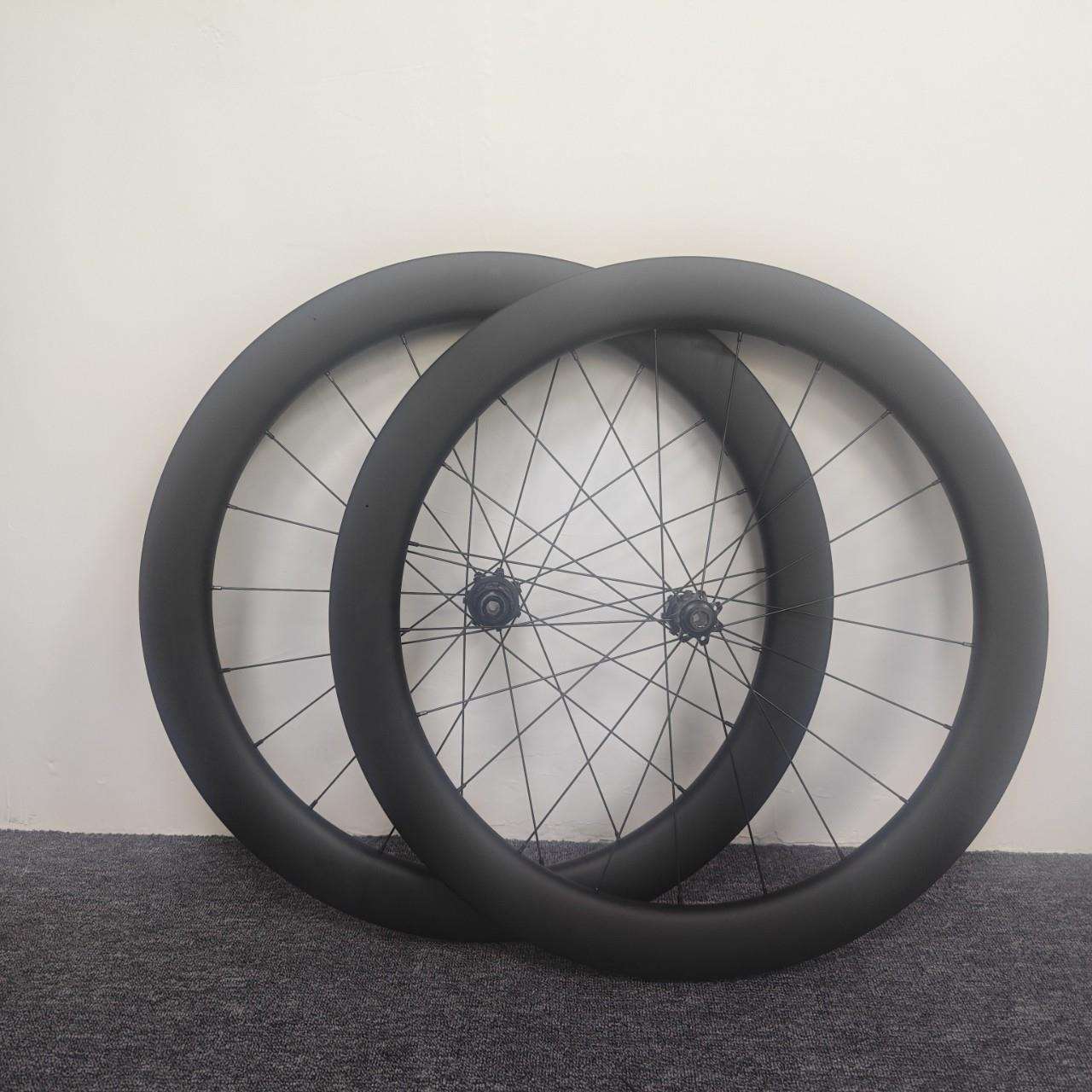 公路车40/50/60mm 碳纤维碟刹轮组 700C桶轴中锁碟刹 公路车轮组