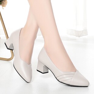 红青蜓秋秋皮鞋新款软皮软底女鞋平底妈妈鞋中年女士单鞋防滑黑色