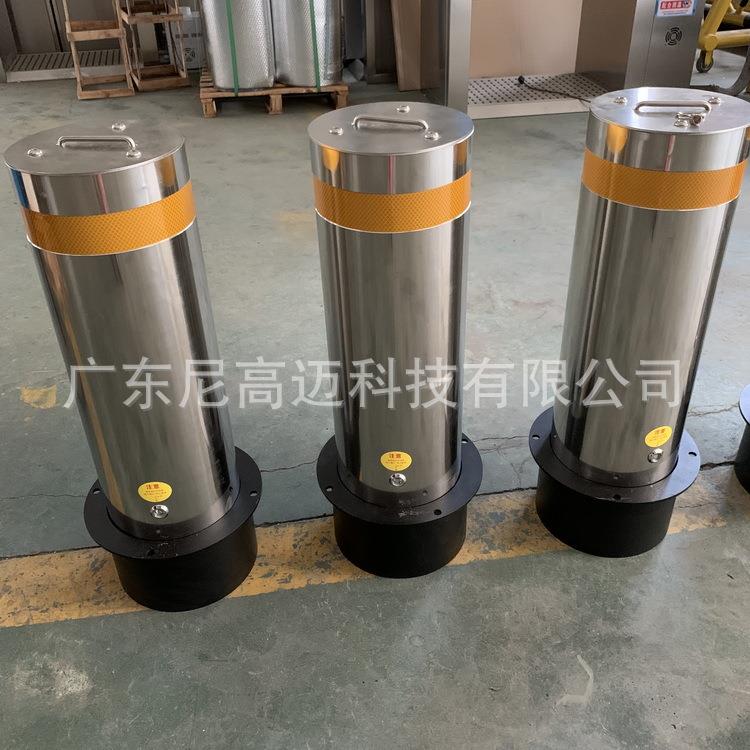 可手动拎起来的不锈钢防撞柱,公园步行街学校酒店交通挡车桩价格