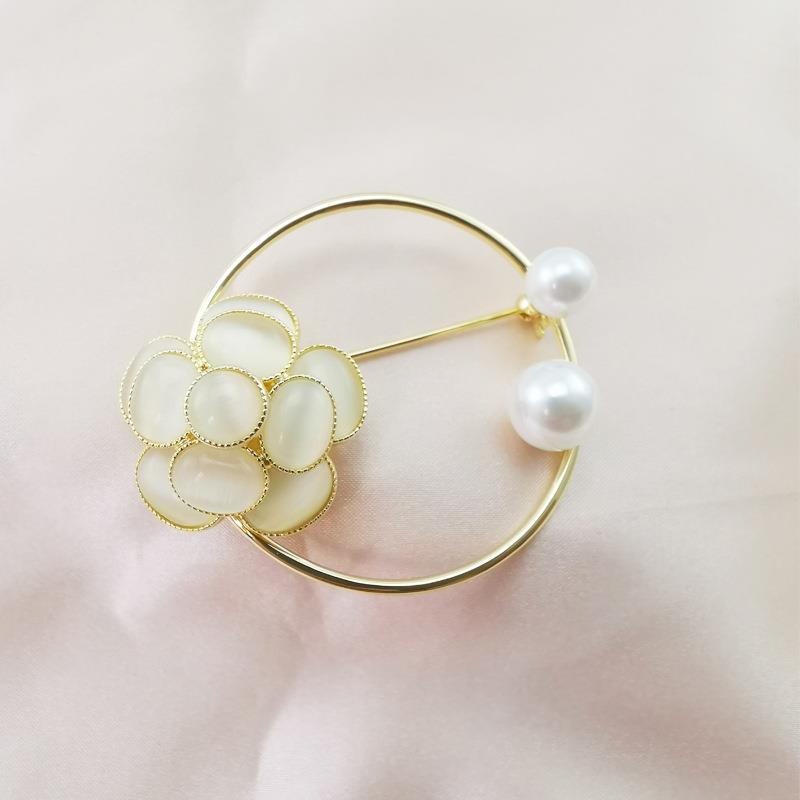 铜镀14K金高品质山茶花胸针高端精致时尚圆环胸花别针配饰品