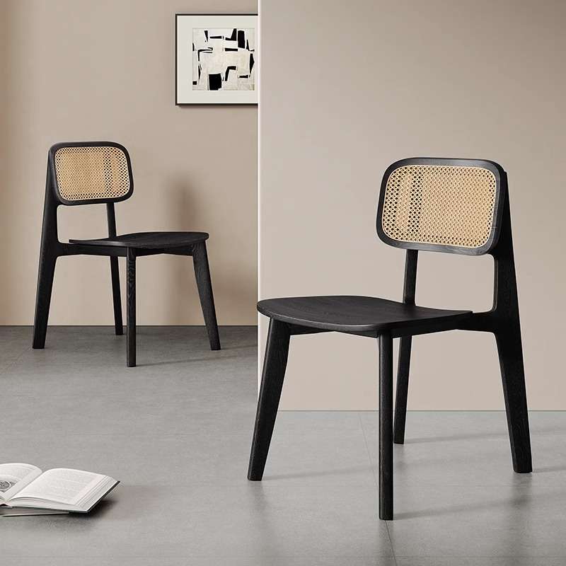 中古风实木餐椅2024新款艺术感法式奶油系编织藤编家用蒲扇yi椅子