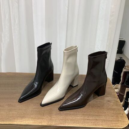 洋气小短靴女春秋单靴尖头粗跟高跟靴棕色英伦风马丁靴法式瘦瘦靴