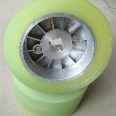 精达带锯送料机j胶轮木工送料机胶轮聚氨酯送料轮马氏带锯专业配