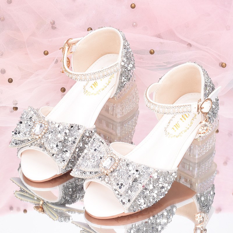 新款儿童高跟鞋银色模特舞台走秀鞋礼仪鞋公主水晶鞋洋气网红凉鞋