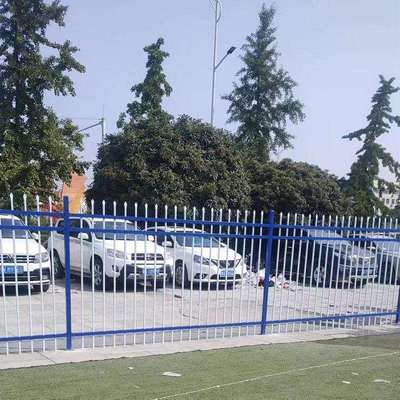 锌钢围墙栏杆组装式护栏三横栏格栅蓝白护栏价格组装方便安装便捷