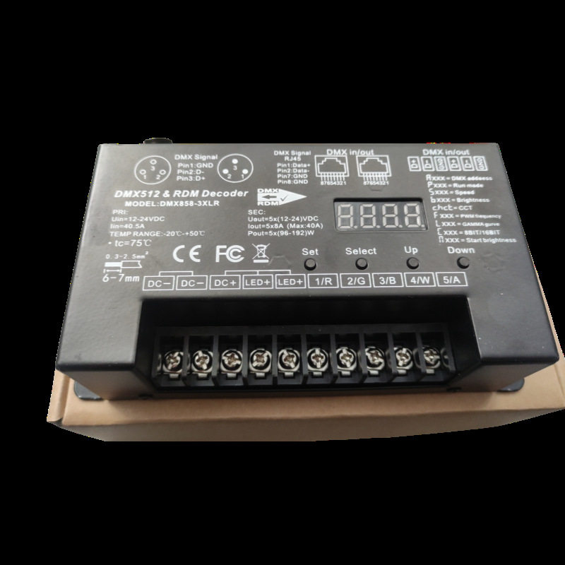 5路RGBCW解码器DMX858-3XLR5CHX8A12-24V