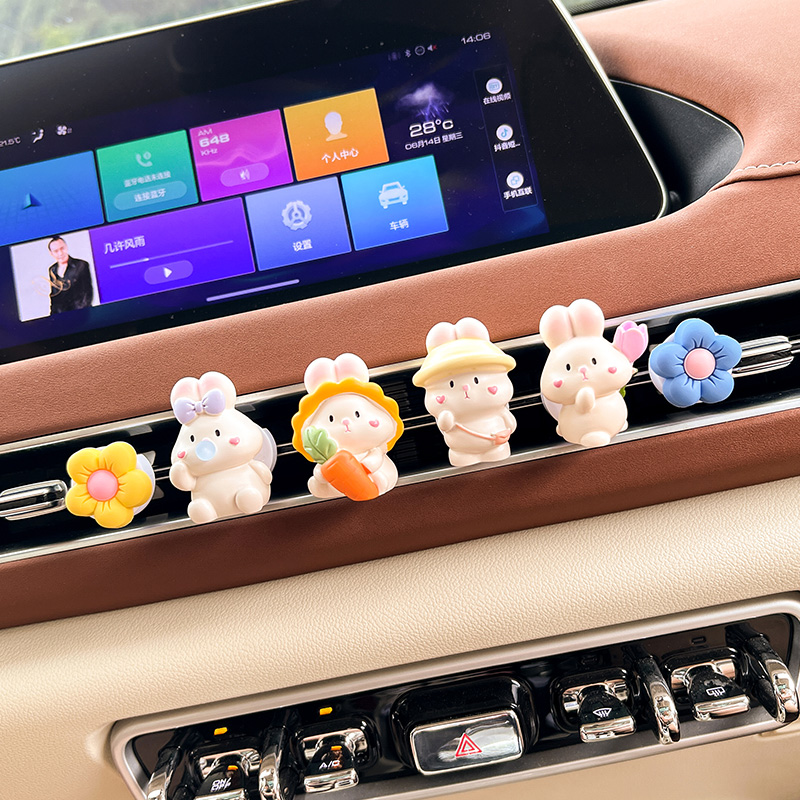 欧拉好猫车载香薰出风口装饰汽车空调车上K内饰个性可爱萝卜兔摆