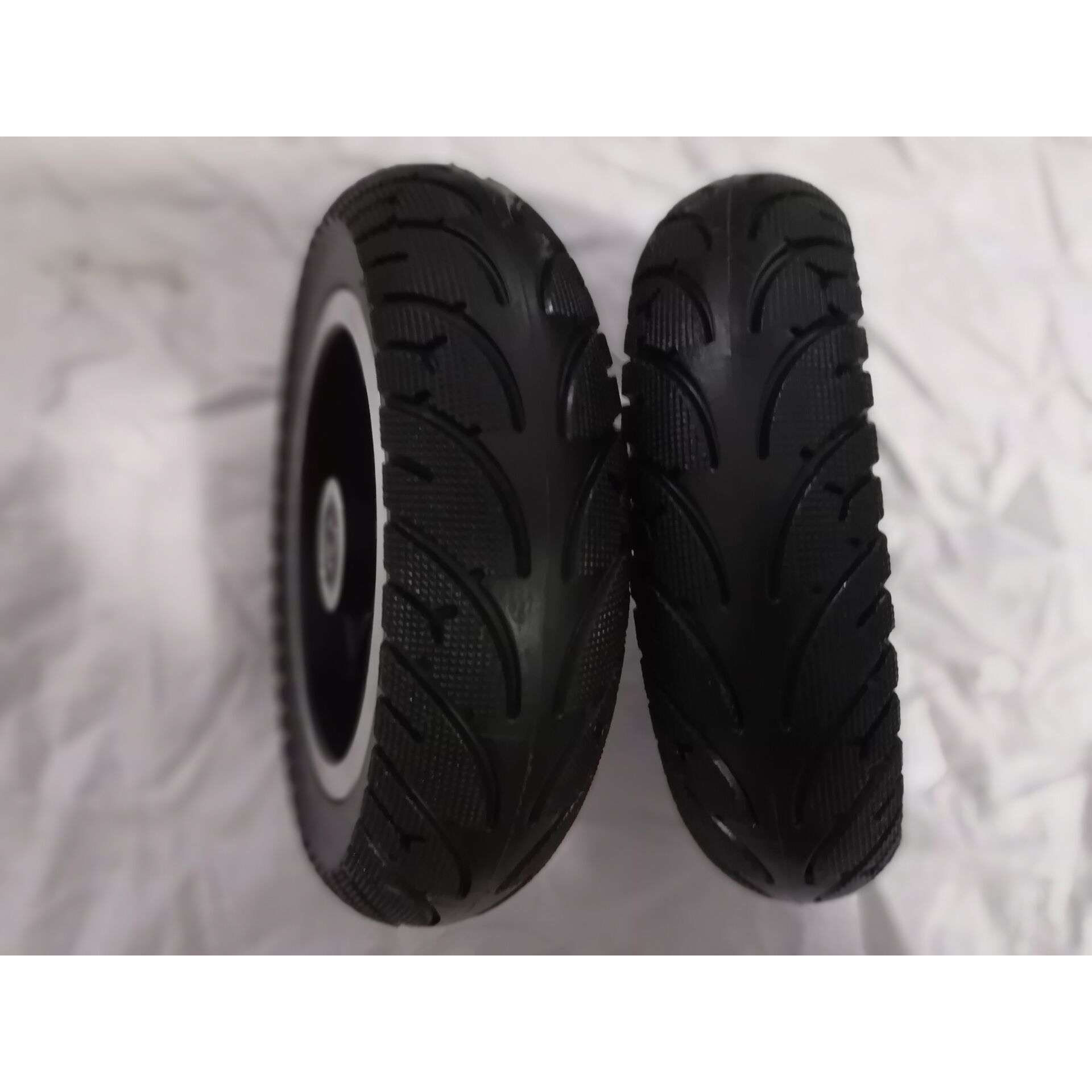 厂家开发8寸实心胎电动滑板车手推车轮毂轮胎匹配200x50轮毂轮胎