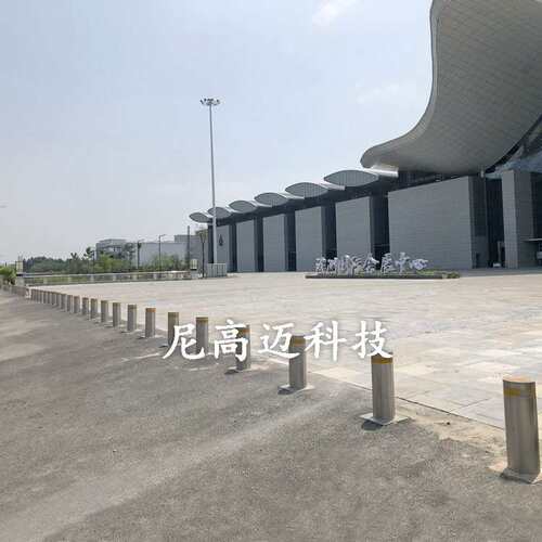 遥控自动控制升降防撞柱LED警示发光灯路障固定可拆装手动伸缩桩