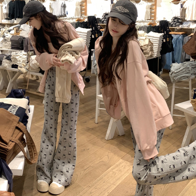 孕妇裤秋冬外穿潮妈宽松针织卡通猫咪纯棉运动孕妇阔腿裤微喇叭裤