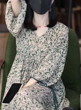 哺乳装连衣裙夏薄款时尚气质收腰显瘦潮妈产后外出V领碎花孕妇装