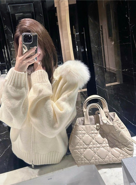 白色大毛领连帽狐狸毛针织外套女秋冬慵懒高级感宽松拉炼 炼 开