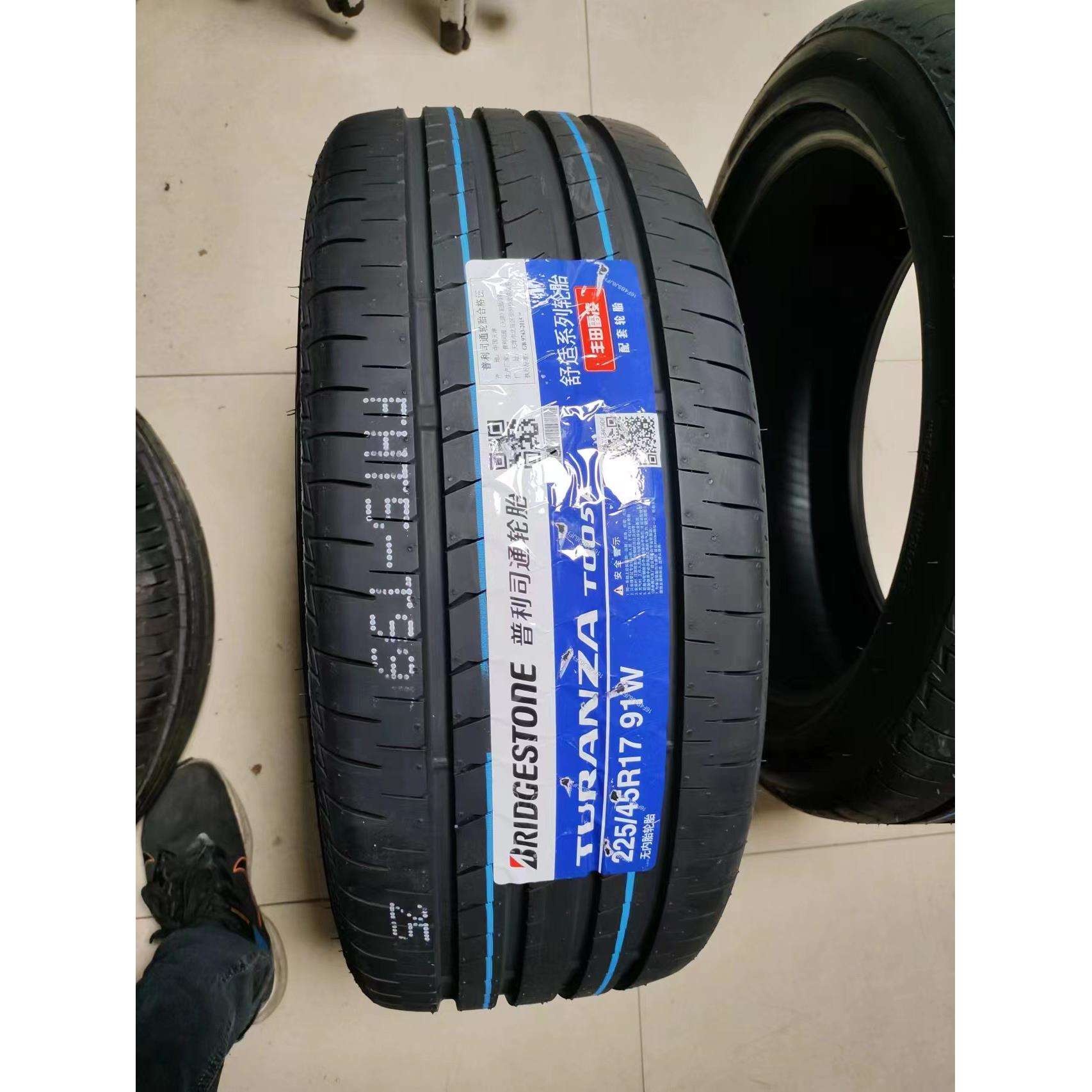 普利司通225/45R17 91W T005A 雷凌原配轮胎