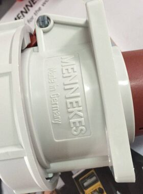 KE7MEIPN32插座T E：A23 N芯S21暗装直 Y6 曼奈柯斯三插座 P相四