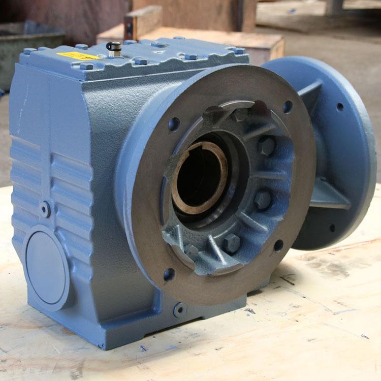SAF67/saf67硬齿面减速器 齿轮减速机 传动比范围广