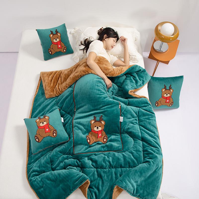 冬季加绒加厚抱枕被子两用办公室午睡毯二合一车载多功能靠枕